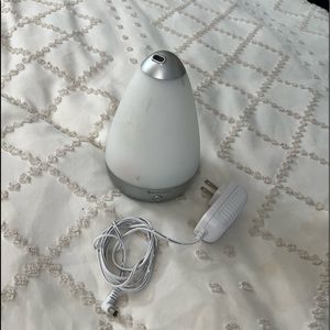 Essential oil diffuser
